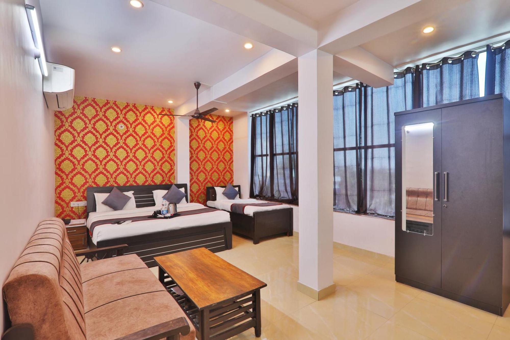 Divine Glory Hotel Lucknow Exterior foto